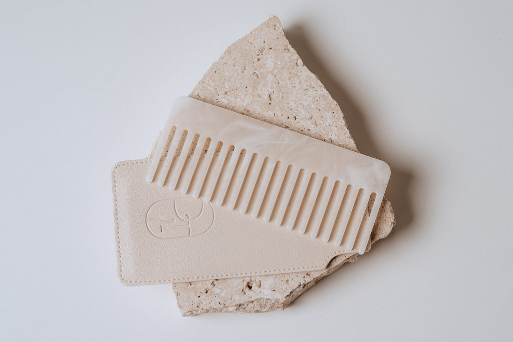 Comb & Case - Pearl