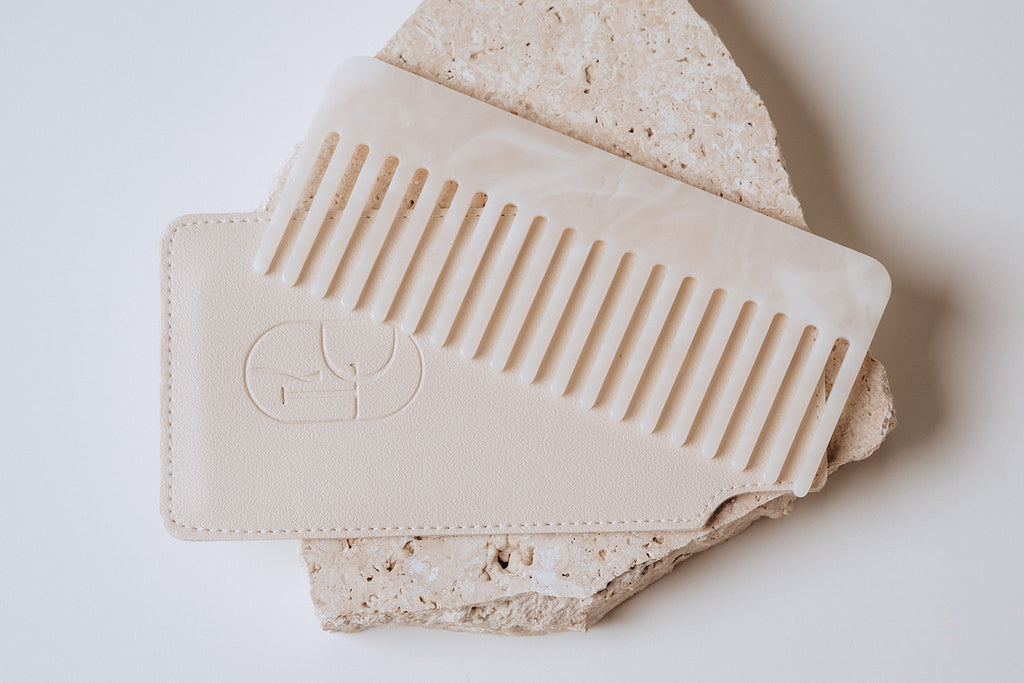 Comb & Case - Pearl
