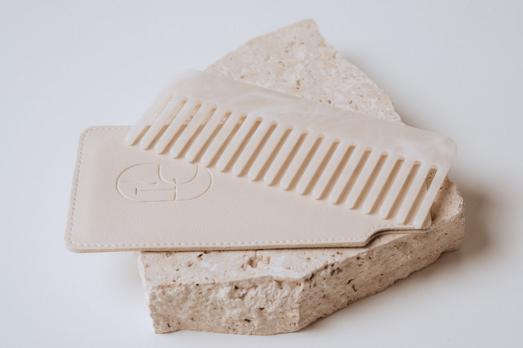 Comb & Case - Pearl